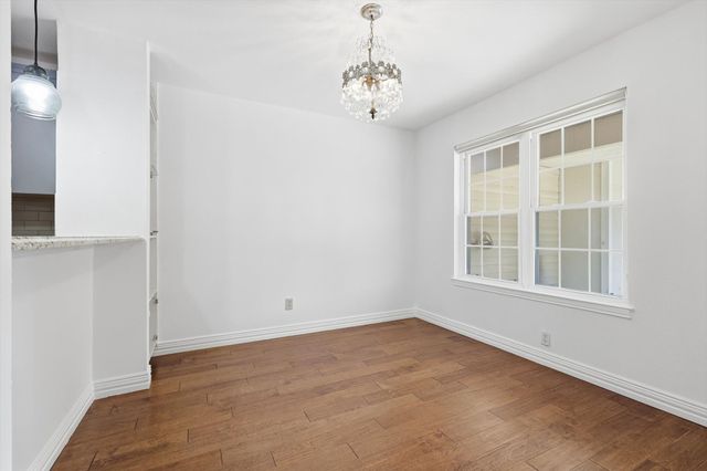 708 Creekwood Drive, Lewisville, TX 75067