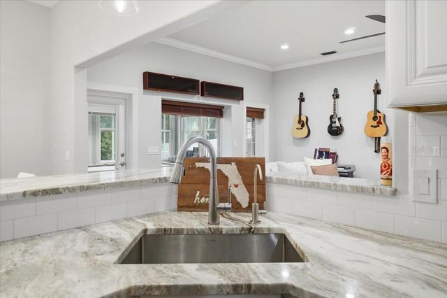448 LAKE HARRIS DRIVE, Lakeland, FL 33813