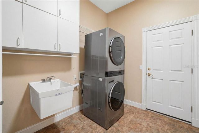 448 LAKE HARRIS DRIVE, Lakeland, FL 33813