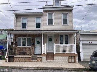 822 E MARKET ST, Mahanoy City, PA 17948