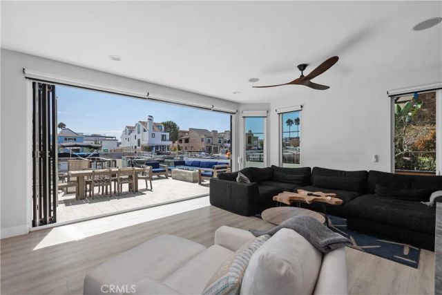 3915 Marcus Avenue, Newport Beach, CA 92663