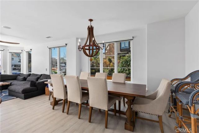 3915 Marcus Avenue, Newport Beach, CA 92663