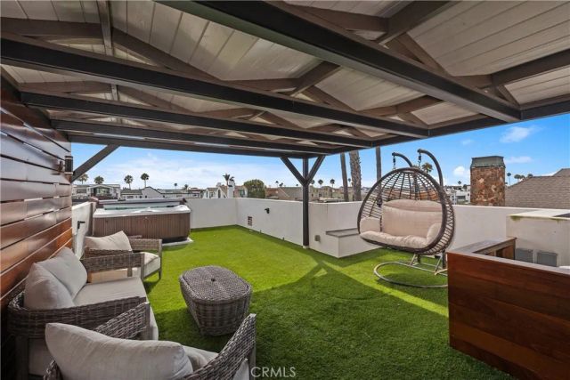 3915 Marcus Avenue, Newport Beach, CA 92663