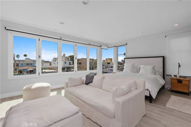 3915 Marcus Avenue, Newport Beach, CA 92663