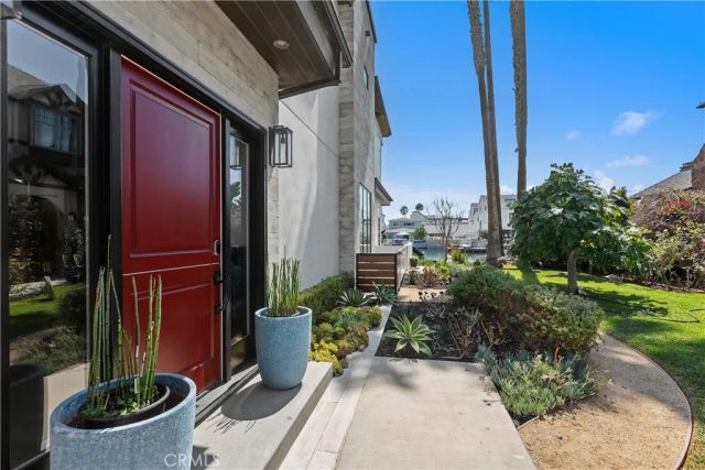 3915 Marcus Avenue, Newport Beach, CA 92663