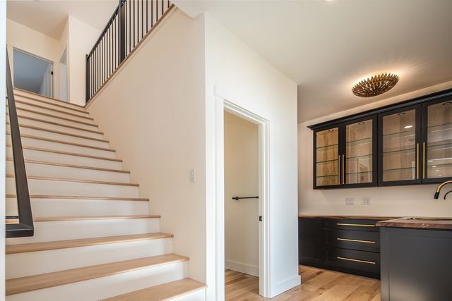 20 Sherwood Road, Rutland City, VT 05701