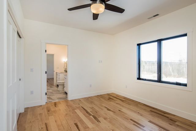 20 Sherwood Road, Rutland City, VT 05701