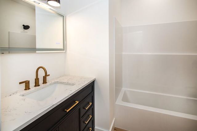 20 Sherwood Road, Rutland City, VT 05701