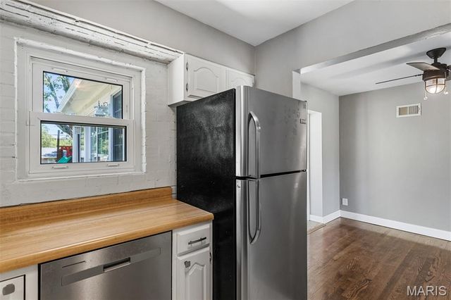 1101 Roxbury Drive, Unincorporated, MO 63125