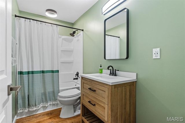 1101 Roxbury Drive, Unincorporated, MO 63125