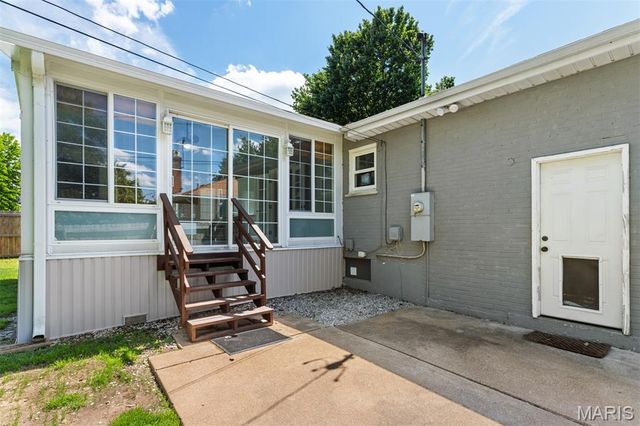 1101 Roxbury Drive, Unincorporated, MO 63125
