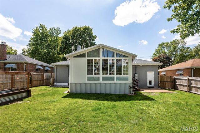 1101 Roxbury Drive, Unincorporated, MO 63125