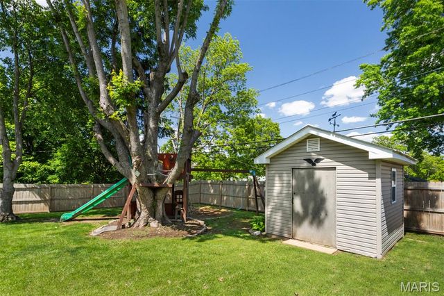 1101 Roxbury Drive, Unincorporated, MO 63125