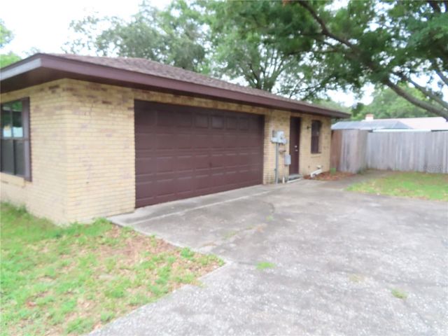 2016 AMESBURY DRIVE, Auburndale, FL 33823