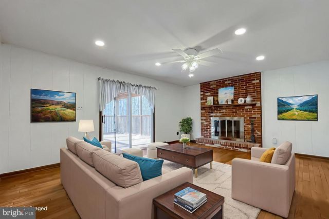 513 CLARKS RUN RD, La Plata, MD 20646