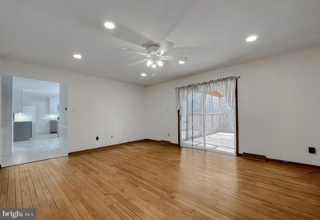 513 CLARKS RUN RD, La Plata, MD 20646