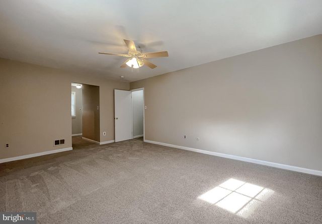 513 CLARKS RUN RD, La Plata, MD 20646