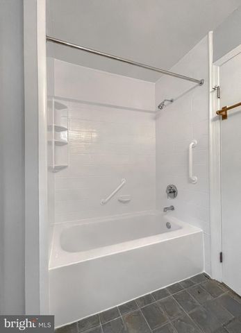 513 CLARKS RUN RD, La Plata, MD 20646