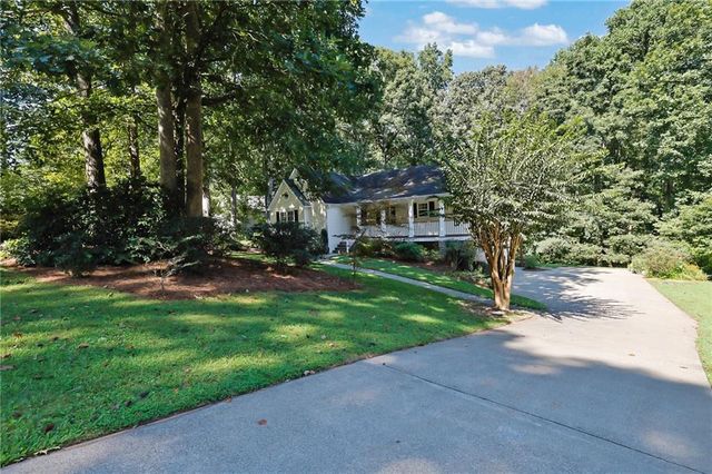 211 Westwind Drive, Ball Ground, GA 30107