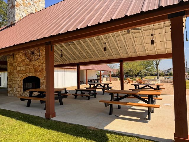17851 Baleage Lane, Hockley, TX 77447