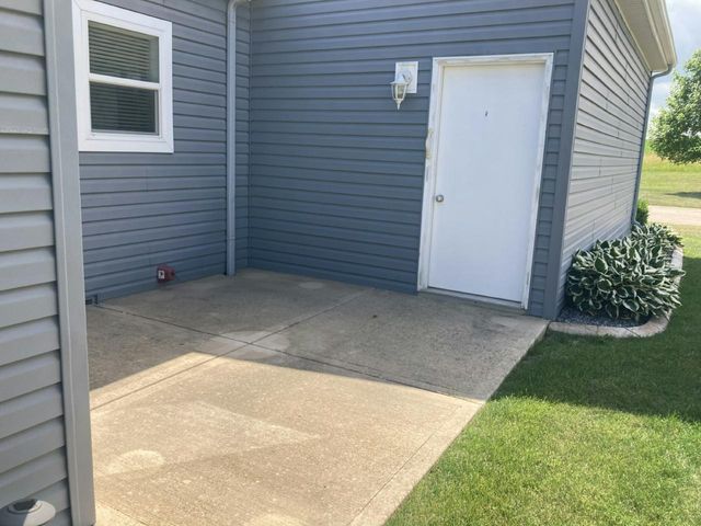 1542 Meadow View Lane, Grayslake, IL 60030