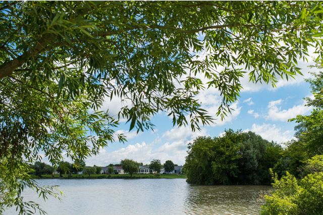 1542 Meadow View Lane, Grayslake, IL 60030