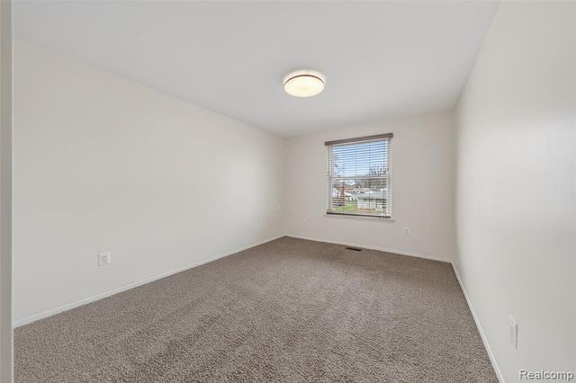 30110 Manor Drive, Madison Heights, MI 48071