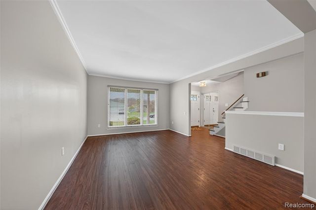 30110 Manor Drive, Madison Heights, MI 48071