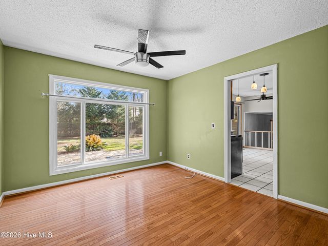 2200 Colony Plaza, Jacksonville, NC 28546