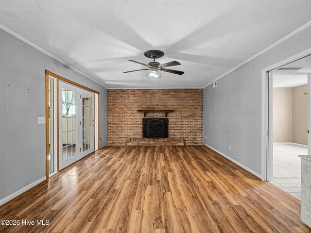 2200 Colony Plaza, Jacksonville, NC 28546