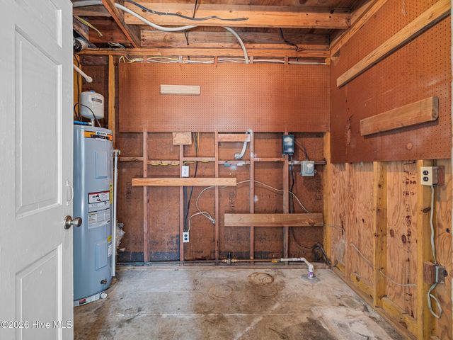 2200 Colony Plaza, Jacksonville, NC 28546