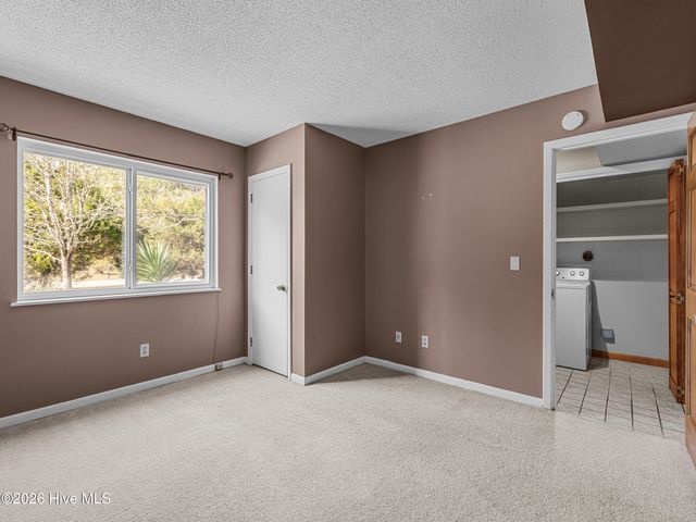 2200 Colony Plaza, Jacksonville, NC 28546