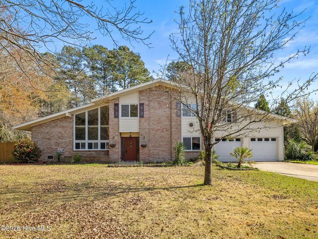 2200 Colony Plaza, Jacksonville, NC 28546