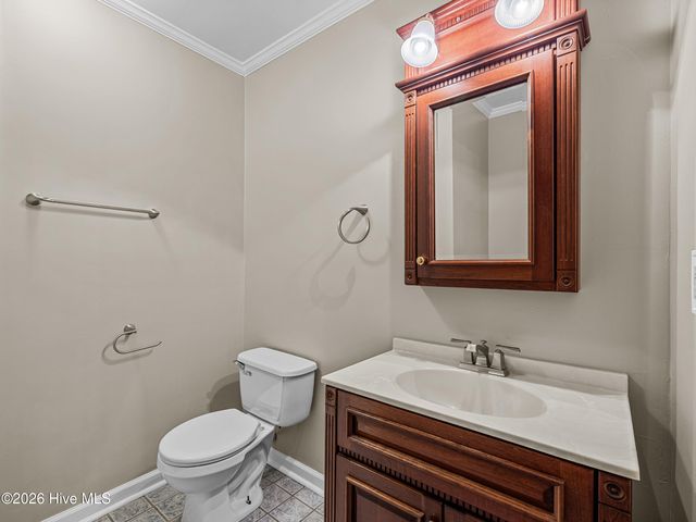 2200 Colony Plaza, Jacksonville, NC 28546