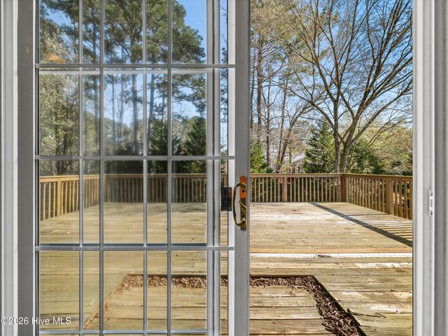 2200 Colony Plaza, Jacksonville, NC 28546