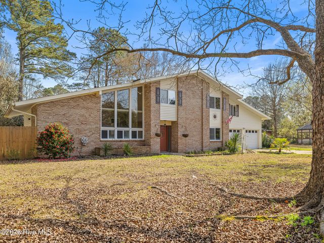 2200 Colony Plaza, Jacksonville, NC 28546