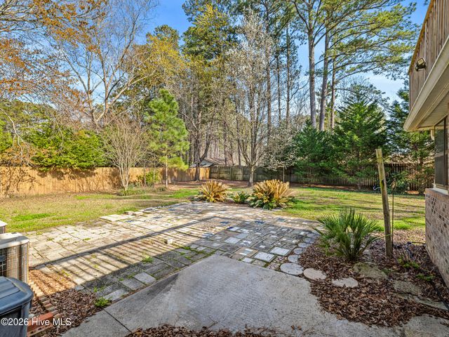 2200 Colony Plaza, Jacksonville, NC 28546