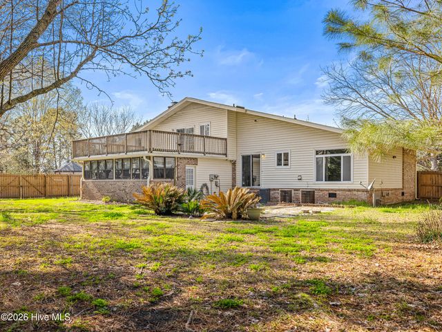 2200 Colony Plaza, Jacksonville, NC 28546