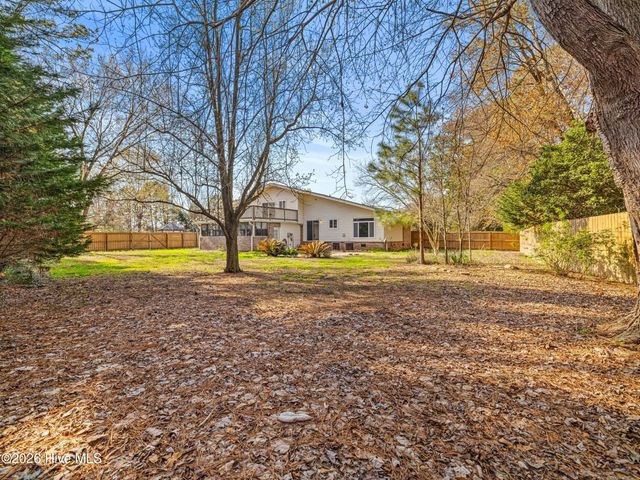 2200 Colony Plaza, Jacksonville, NC 28546