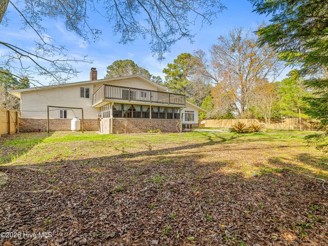 2200 Colony Plaza, Jacksonville, NC 28546