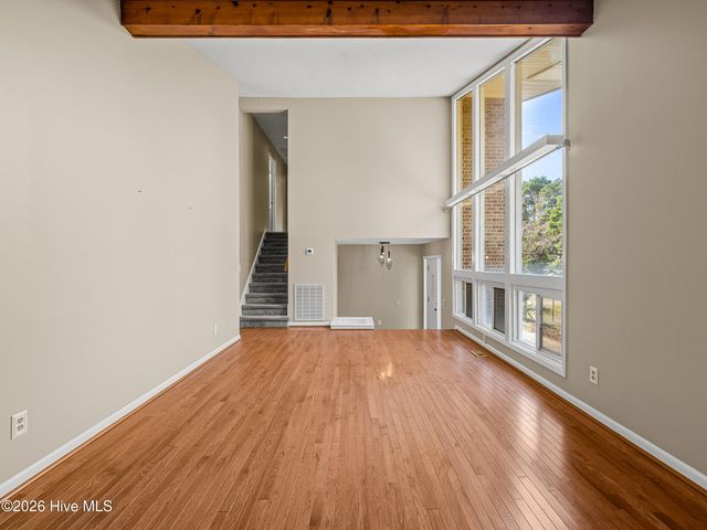 2200 Colony Plaza, Jacksonville, NC 28546