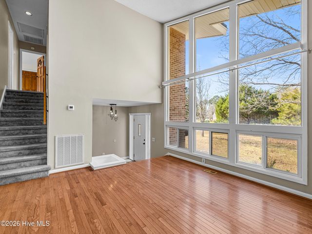 2200 Colony Plaza, Jacksonville, NC 28546