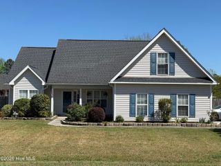 10054 Winding Branches Drive SE, Belville, NC 28451