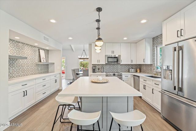 7343 E MONTEBELLO Avenue, Scottsdale, AZ 85250