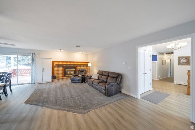 1806 E 9800 S, Sandy, UT 84092