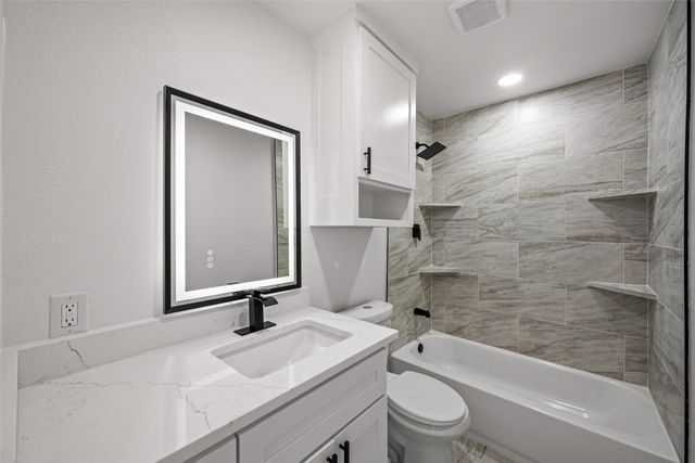 5225 Urbanview Street, Sansom Park, TX 76114