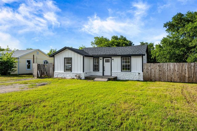 5225 Urbanview Street, Sansom Park, TX 76114