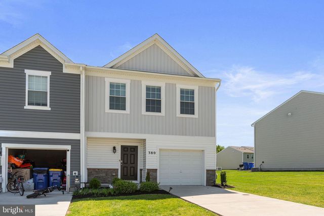 380 LOCUST RUN DR, York, PA 17404