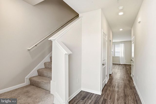380 LOCUST RUN DR, York, PA 17404