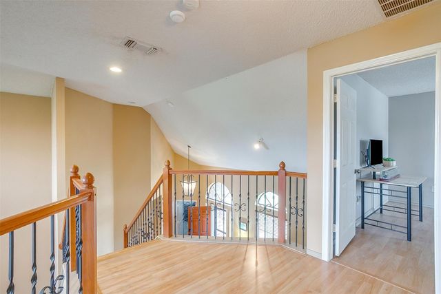 4307 Foxborough Trail, Arlington, TX 76001
